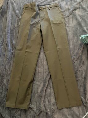 Dockers Olive Green Chinos - Straight Leg
